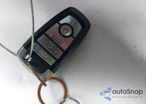 2020 Ford Expedition Limited Max z USA, uszkodzony, nr VIN 1FMJK1KT2LEA10950